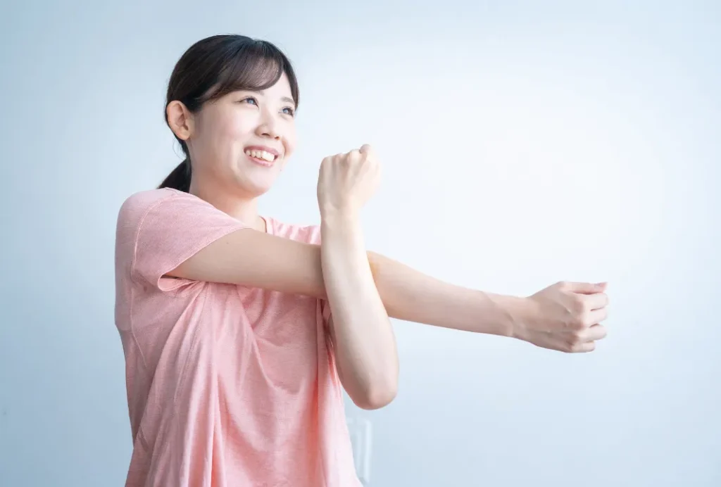 運動をする女性